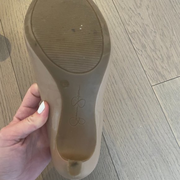 Jessica Simpson Nude Heels - Size 8.5 - Picture 3 of 4